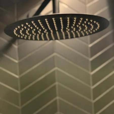 One Gasiorowskich 4 شقة